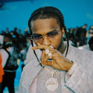 Meet your Posher, Dee